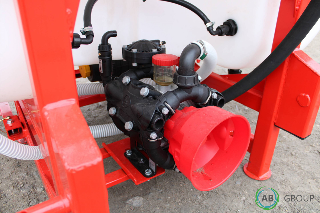 Lisicki PO35/4 1000l sprayer - Pulvé porté: photos 3 Lisicki PO35/4 1000l sprayer - Pulvé porté: photos 3