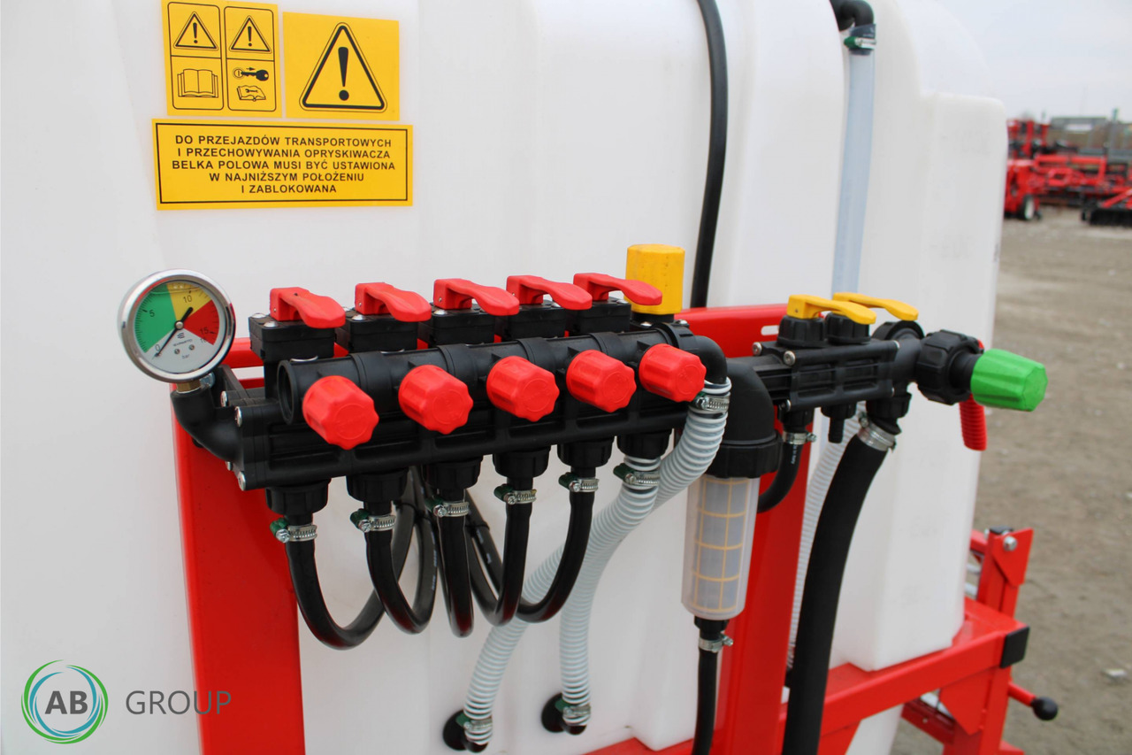 Lisicki PO35/4 1000l sprayer - Pulvé porté: photos 2 Lisicki PO35/4 1000l sprayer - Pulvé porté: photos 2