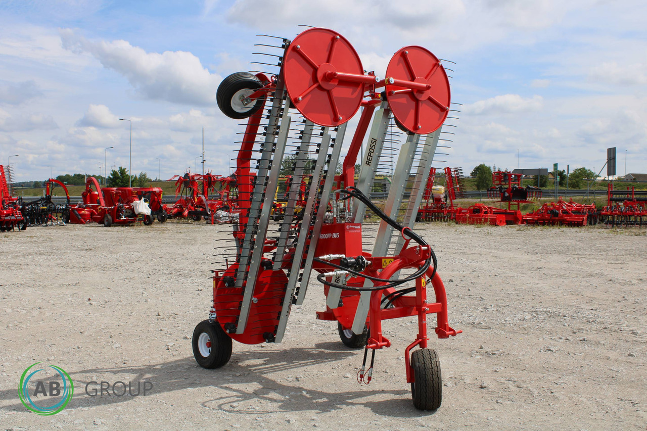 Repossi Repossi FP 6000 Big comb rake - Faneuse: photos 1 Repossi Repossi FP 6000 Big comb rake - Faneuse: photos 1