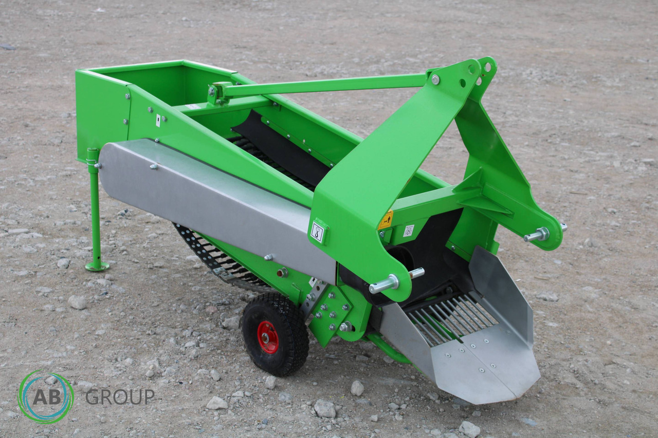 Single-row conveyor potato digger Bomet Upus Z656 - Arracheuse de pommes de terre: photos 1 Single-row conveyor potato digger Bomet Upus Z656 - Arracheuse de pommes de terre: photos 1