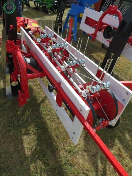 Taret belt rake Z296 - Faneuse: photos 2 Taret belt rake Z296 - Faneuse: photos 2