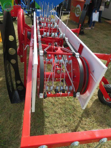 Taret belt rake Z296 - Faneuse: photos 5 Taret belt rake Z296 - Faneuse: photos 5