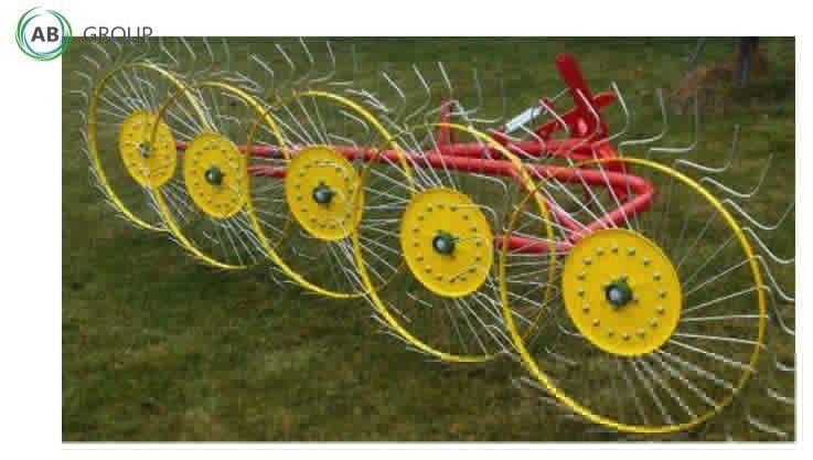 Taret rake-tedder Z 213/1 / PZK-5 - Faneuse: photos 1 Taret rake-tedder Z 213/1 / PZK-5 - Faneuse: photos 1