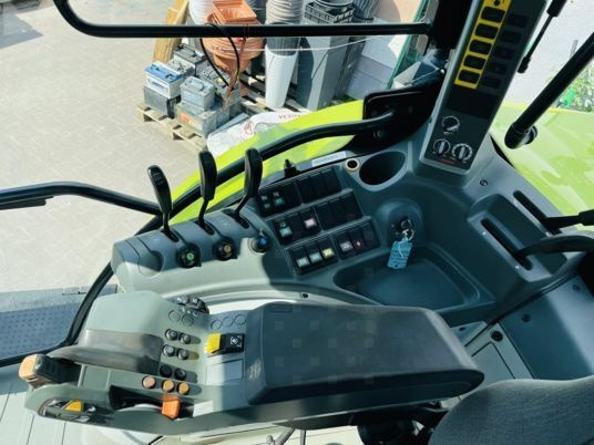 Claas ARION 620 - Tracteur agricole: photos 2 Claas ARION 620 - Tracteur agricole: photos 2