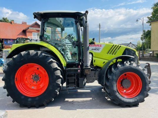 Tracteur agricole Claas ARION 620: photos 6