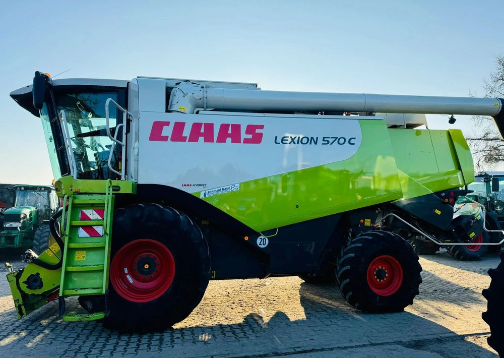 Claas Lexion 570C - Moissonneuse-batteuse: photos 1 Claas Lexion 570C - Moissonneuse-batteuse: photos 1