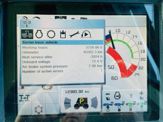 Claas XERION 3800 TRAC - Tracteur agricole: photos 5 Claas XERION 3800 TRAC - Tracteur agricole: photos 5