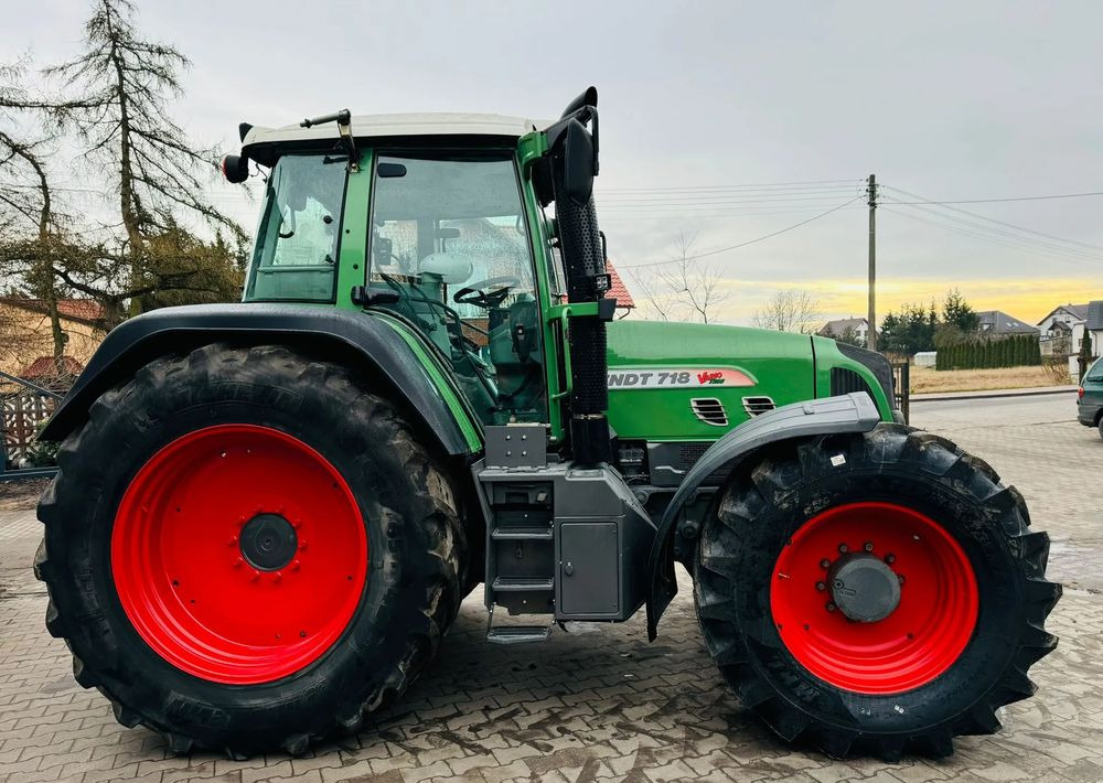 Fendt 718 Vario TMS - Tracteur agricole: photos 2 Fendt 718 Vario TMS - Tracteur agricole: photos 2