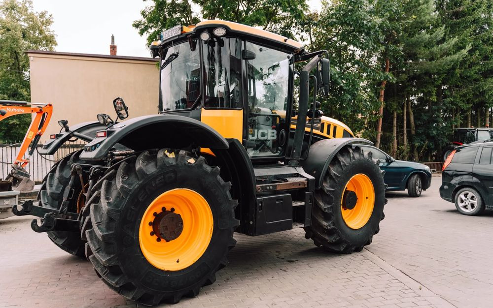 JCB Fastrac 4220 - Tracteur agricole: photos 4 JCB Fastrac 4220 - Tracteur agricole: photos 4