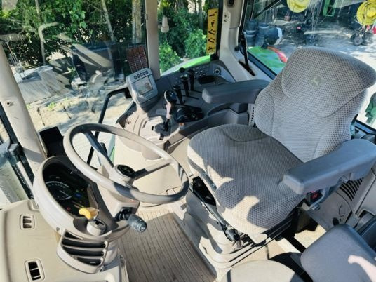 John Deere 6930 PREMIUM - Tracteur agricole: photos 2 John Deere 6930 PREMIUM - Tracteur agricole: photos 2