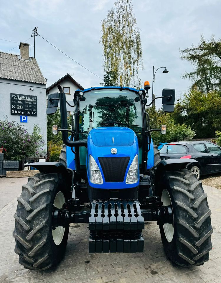 New Holland T5.100 - Tracteur agricole: photos 4 New Holland T5.100 - Tracteur agricole: photos 4
