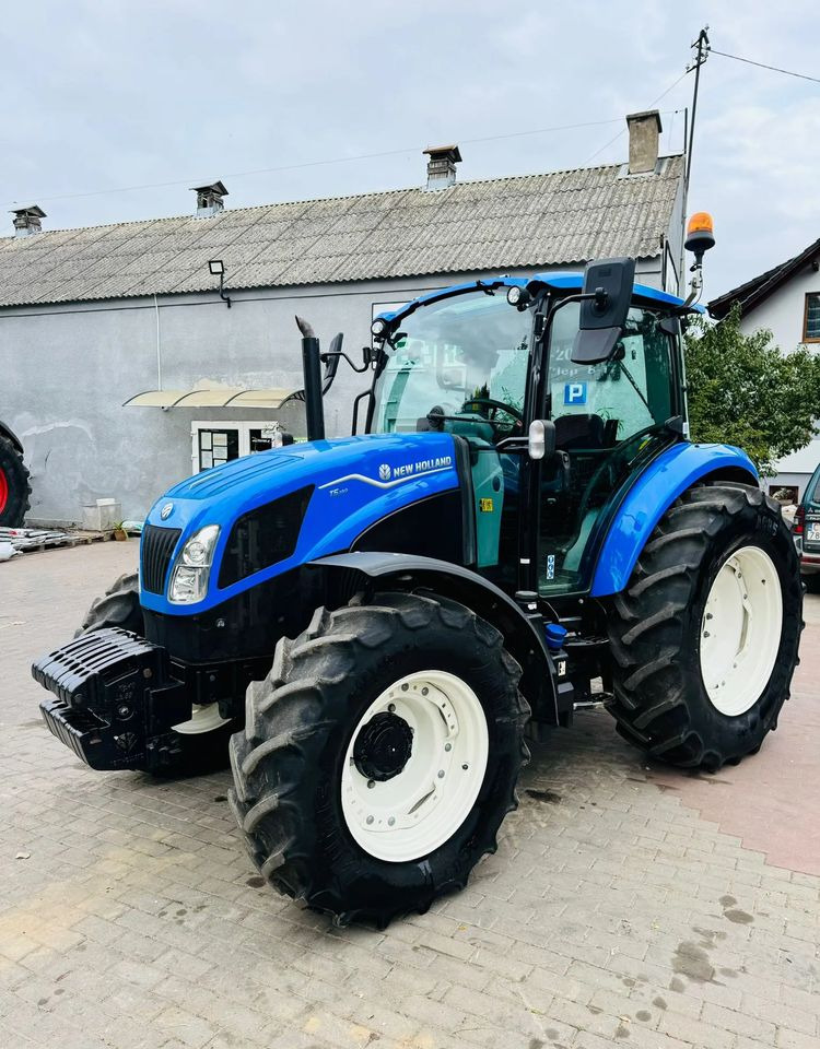 New Holland T5.100 - Tracteur agricole: photos 2 New Holland T5.100 - Tracteur agricole: photos 2