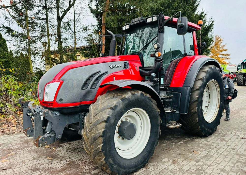Valtra T213 - Tracteur agricole: photos 3 Valtra T213 - Tracteur agricole: photos 3