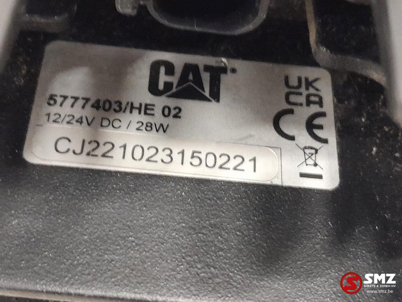 Caterpillar Lamp GP Flood Caterpillar - Lumière/ Éclairage pour Matériel de manutention: photos 5 Caterpillar Lamp GP Flood Caterpillar - Lumière/ Éclairage pour Matériel de manutention: photos 5
