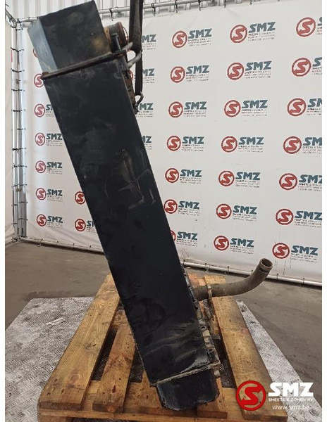 Caterpillar Occ radiator D6M Caterpillar - Radiateur: photos 3 Caterpillar Occ radiator D6M Caterpillar - Radiateur: photos 3