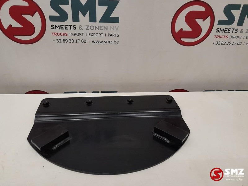 Caterpillar Swivel guard steel plate Caterpillar - Frame/ Châssis pour Matériel de manutention: photos 4 Caterpillar Swivel guard steel plate Caterpillar - Frame/ Châssis pour Matériel de manutention: photos 4