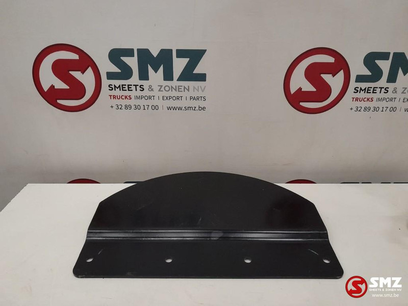 Caterpillar Swivel guard steel plate Caterpillar - Frame/ Châssis pour Matériel de manutention: photos 3 Caterpillar Swivel guard steel plate Caterpillar - Frame/ Châssis pour Matériel de manutention: photos 3