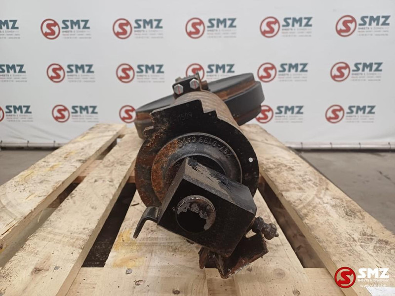 Caterpillar Track adjuster and recoil Caterpillar - Frame/ Châssis pour Matériel de manutention: photos 3 Caterpillar Track adjuster and recoil Caterpillar - Frame/ Châssis pour Matériel de manutention: photos 3