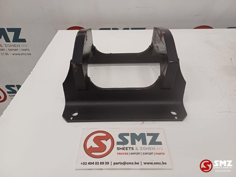 Caterpillar Track guide guard Caterpillar - Frame/ Châssis pour Matériel de manutention: photos 1 Caterpillar Track guide guard Caterpillar - Frame/ Châssis pour Matériel de manutention: photos 1