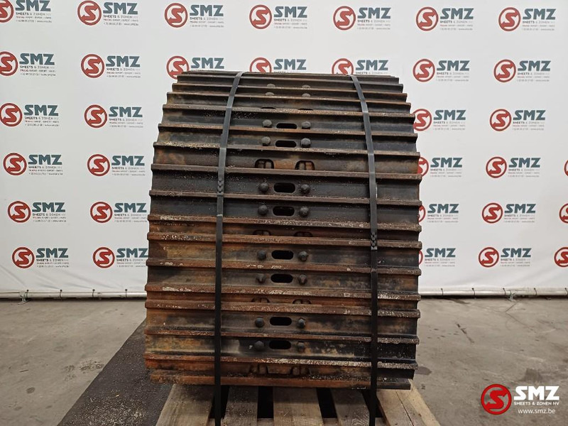 Caterpillar Track shoe + link track Caterpillar - Frame/ Châssis pour Matériel de manutention: photos 3 Caterpillar Track shoe + link track Caterpillar - Frame/ Châssis pour Matériel de manutention: photos 3