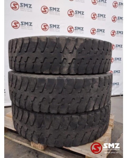 Continental Occ Band 315/80R22.5 Continental HDC - Pneu pour Camion: photos 1 Continental Occ Band 315/80R22.5 Continental HDC - Pneu pour Camion: photos 1