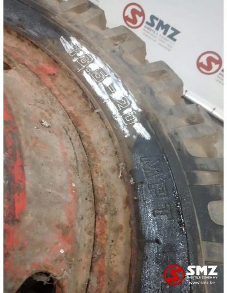 Continental Occ industrieband Continental 10.5-20 - Pneu pour Camion: photos 4 Continental Occ industrieband Continental 10.5-20 - Pneu pour Camion: photos 4