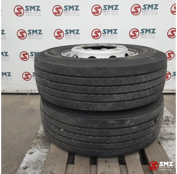 Continental Occ vrachtwagenband 315/70R22.5 156/150L Continent - Pneu pour Camion: photos 1 Continental Occ vrachtwagenband 315/70R22.5 156/150L Continent - Pneu pour Camion: photos 1