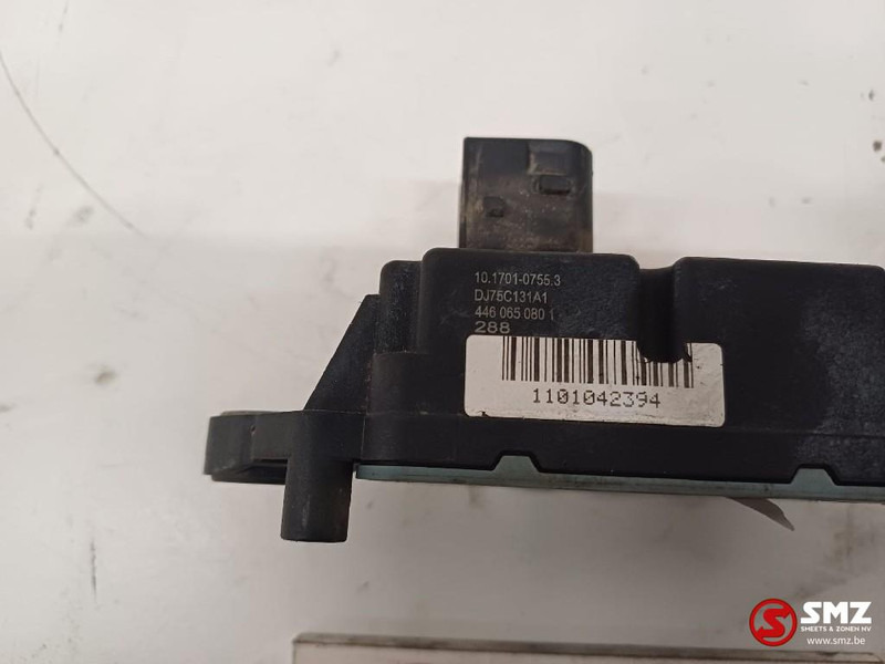 DAF Occ ECU ESC regeleenheid DAF - Bloc de gestion pour Camion: photos 3 DAF Occ ECU ESC regeleenheid DAF - Bloc de gestion pour Camion: photos 3
