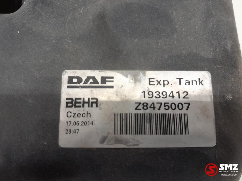 DAF Occ koelvloeistofreservoir DAF - Système de refroidissement pour Camion: photos 5 DAF Occ koelvloeistofreservoir DAF - Système de refroidissement pour Camion: photos 5