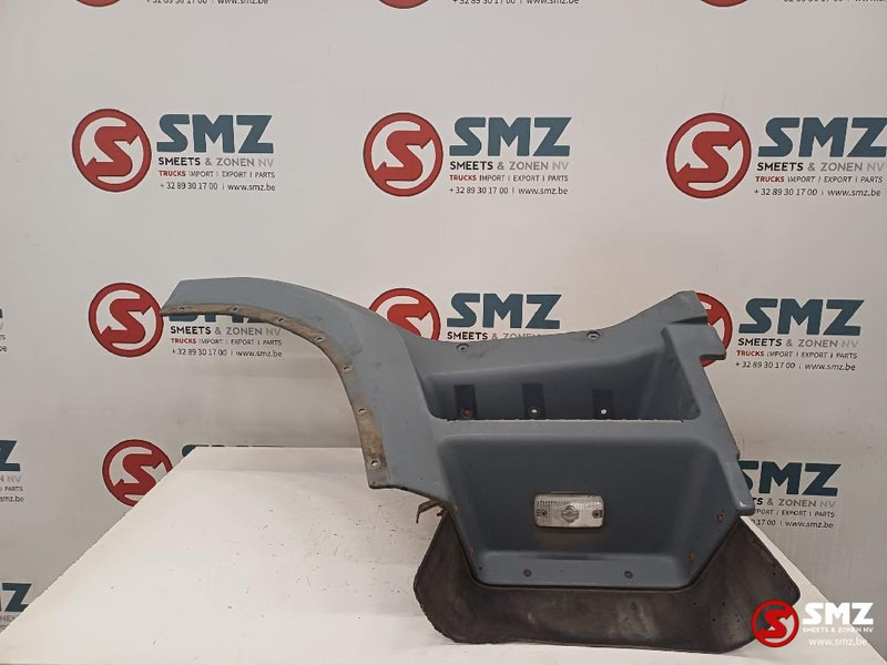 DAF Occ opstapbak rechts DAF - Cabine et intérieur pour Camion: photos 1 DAF Occ opstapbak rechts DAF - Cabine et intérieur pour Camion: photos 1