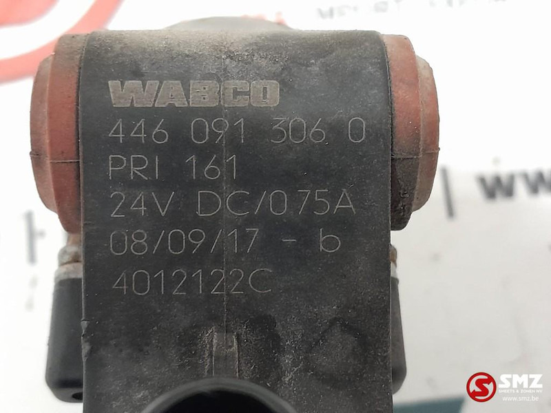 DAF Occ voorverwarmingsklep AdBlue DAF - Système de carburant pour Camion: photos 5 DAF Occ voorverwarmingsklep AdBlue DAF - Système de carburant pour Camion: photos 5