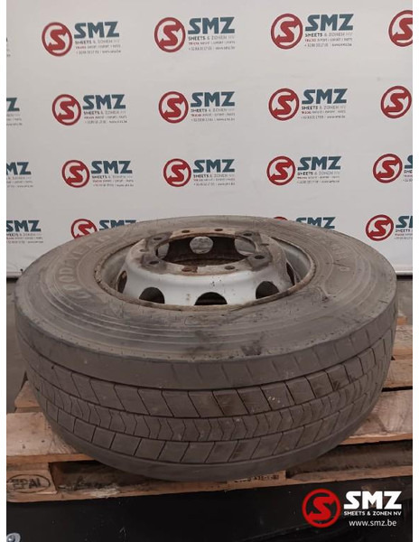 Goodyear Occ vrachtwagenband Goodyear 315/70R22.5 - Pneu pour Camion: photos 1 Goodyear Occ vrachtwagenband Goodyear 315/70R22.5 - Pneu pour Camion: photos 1