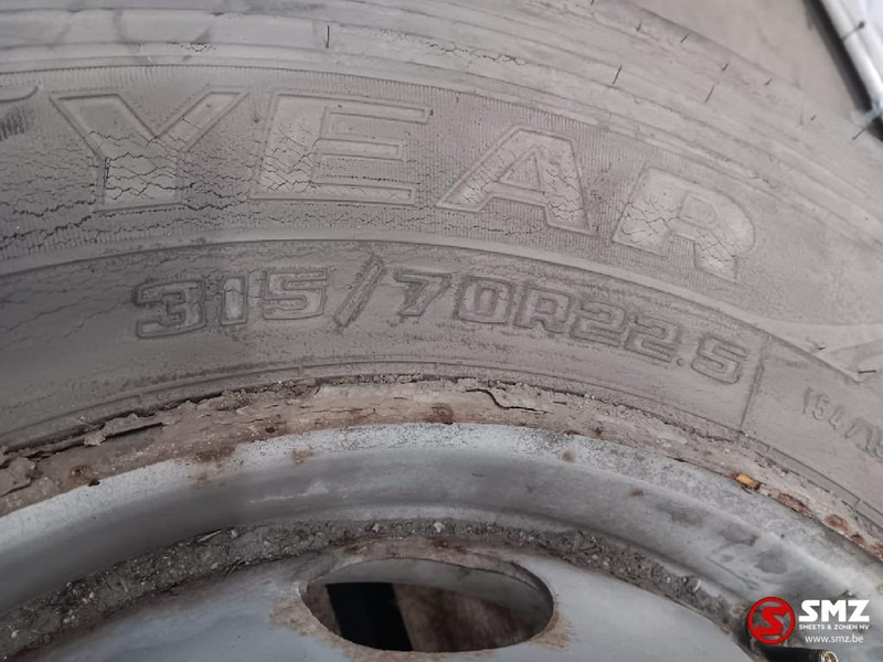 Goodyear Occ vrachtwagenband Goodyear 315/70R22.5 - Pneu pour Camion: photos 5 Goodyear Occ vrachtwagenband Goodyear 315/70R22.5 - Pneu pour Camion: photos 5