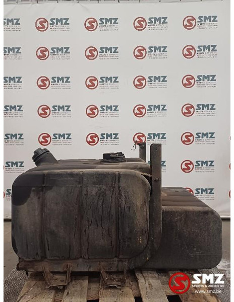 Iveco Occ brandstoftank Iveco - Réservoir de carburant pour Camion: photos 3 Iveco Occ brandstoftank Iveco - Réservoir de carburant pour Camion: photos 3
