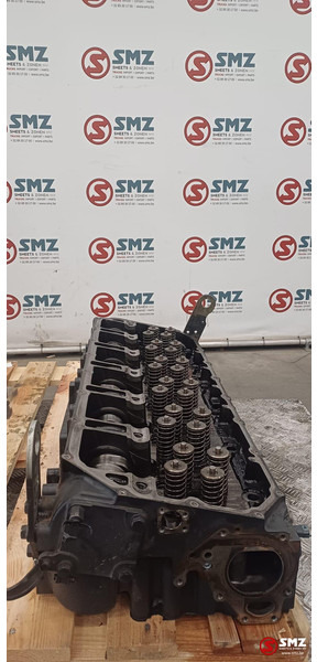 Iveco Occ cilinderkop F3AE3681 Cursor 10 Iveco - Bloc-cylindres pour Camion: photos 4 Iveco Occ cilinderkop F3AE3681 Cursor 10 Iveco - Bloc-cylindres pour Camion: photos 4