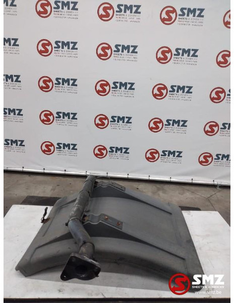 Iveco Occ spatbord links Iveco 41016379 - Carrosserie et extérieur pour Camion: photos 1 Iveco Occ spatbord links Iveco 41016379 - Carrosserie et extérieur pour Camion: photos 1