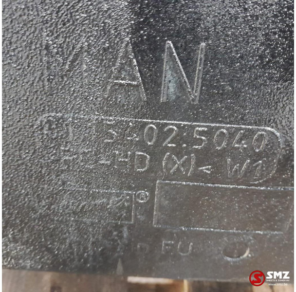 MAN Occ AdBluetank 35L + AdBlueniveausensor MAN - Système de carburant pour Camion: photos 5 MAN Occ AdBluetank 35L + AdBlueniveausensor MAN - Système de carburant pour Camion: photos 5