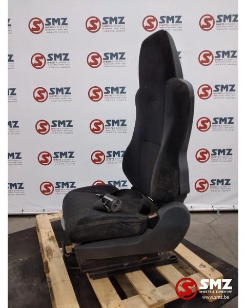 MAN Occ bijrijdersstoel MAN TGX 81623076338 - Cabine et intérieur pour Camion: photos 2 MAN Occ bijrijdersstoel MAN TGX 81623076338 - Cabine et intérieur pour Camion: photos 2