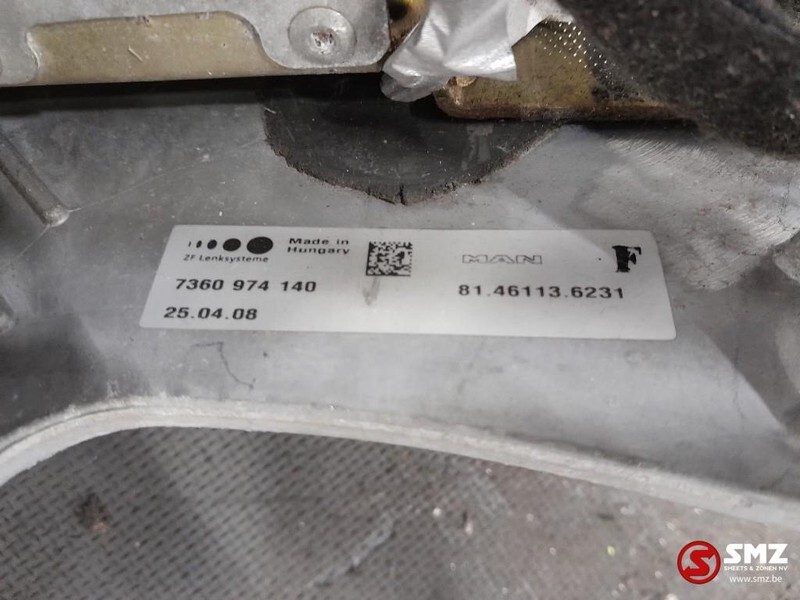 MAN Occ complete stuurkolom MAN TGX 81462136231 - Commande de gouvernail pour Camion: photos 5 MAN Occ complete stuurkolom MAN TGX 81462136231 - Commande de gouvernail pour Camion: photos 5