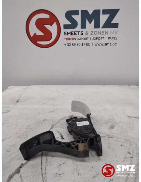 MAN Occ gaspedaal MAN TGX 81259706103 - Cabine et intérieur pour Camion: photos 2 MAN Occ gaspedaal MAN TGX 81259706103 - Cabine et intérieur pour Camion: photos 2