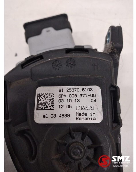 MAN Occ gaspedaal + sensor MAN 81259706103 - Pédale pour Camion: photos 3 MAN Occ gaspedaal + sensor MAN 81259706103 - Pédale pour Camion: photos 3