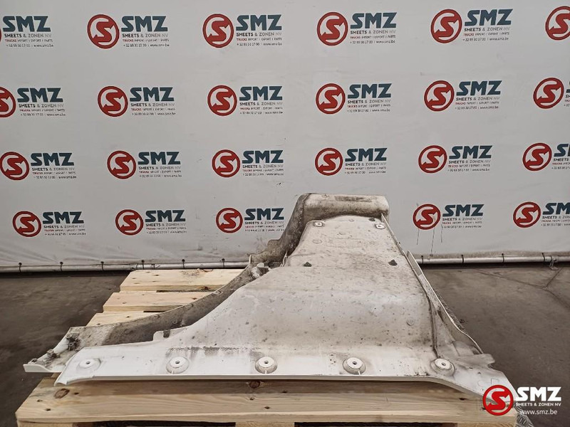 MAN Occ opstapbak rechts MAN - Cabine et intérieur pour Camion: photos 5 MAN Occ opstapbak rechts MAN - Cabine et intérieur pour Camion: photos 5