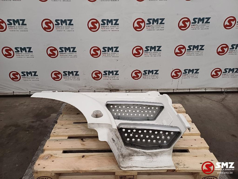 MAN Occ opstapbak rechts MAN - Cabine et intérieur pour Camion: photos 1 MAN Occ opstapbak rechts MAN - Cabine et intérieur pour Camion: photos 1