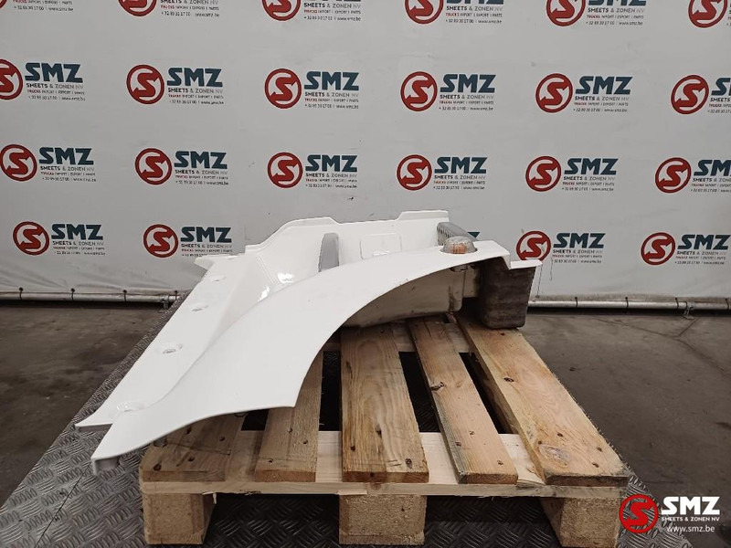 MAN Occ opstapbak rechts MAN - Cabine et intérieur pour Camion: photos 3 MAN Occ opstapbak rechts MAN - Cabine et intérieur pour Camion: photos 3