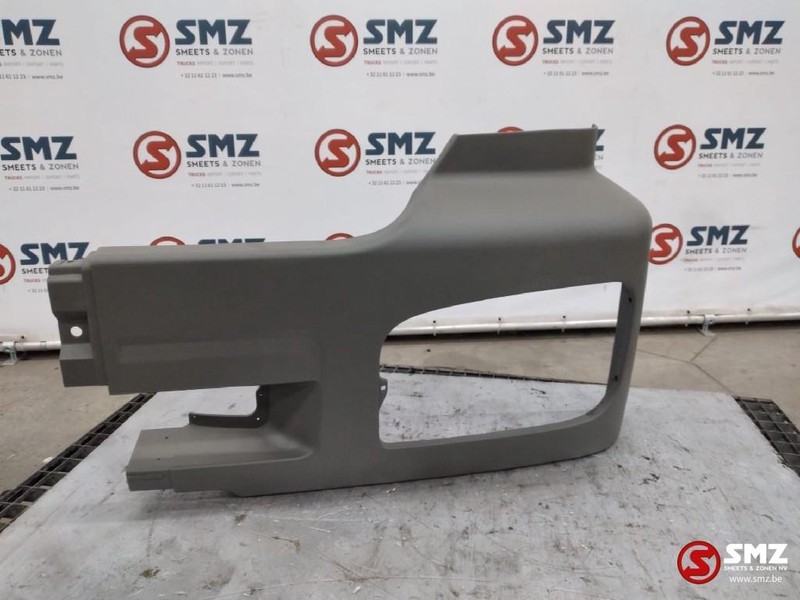 Mercedes-Benz Bumperhoek Mercedes Axor links - Angle de pare-chocs pour Camion: photos 1 Mercedes-Benz Bumperhoek Mercedes Axor links - Angle de pare-chocs pour Camion: photos 1