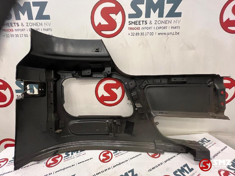 Mercedes-Benz Bumperhoek metaal mercedes actros mp2/3 - Angle de pare-chocs pour Camion: photos 2 Mercedes-Benz Bumperhoek metaal mercedes actros mp2/3 - Angle de pare-chocs pour Camion: photos 2