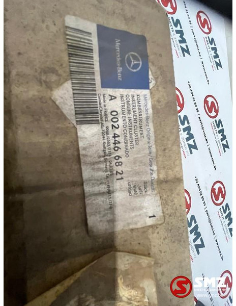 Mercedes-Benz Instrumentenpaneel mercedes sprinter W903 W904 - Panel de instrumentos pour Camion: photos 5 Mercedes-Benz Instrumentenpaneel mercedes sprinter W903 W904 - Panel de instrumentos pour Camion: photos 5