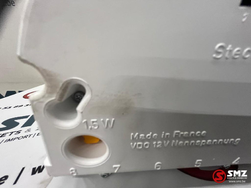 Mercedes-Benz Instrumentenpaneel mercedes vito a0005428401 - Panel de instrumentos pour Voiture: photos 4 Mercedes-Benz Instrumentenpaneel mercedes vito a0005428401 - Panel de instrumentos pour Voiture: photos 4