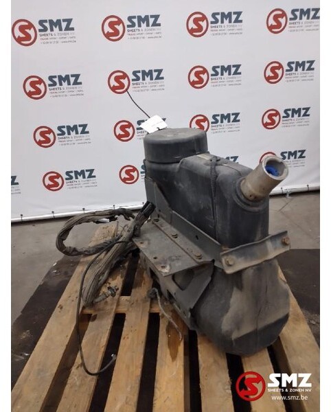 Mercedes-Benz Occ AdBlue tank Mercedes Atego 1218 A9704700815 - Système de carburant pour Camion: photos 2 Mercedes-Benz Occ AdBlue tank Mercedes Atego 1218 A9704700815 - Système de carburant pour Camion: photos 2