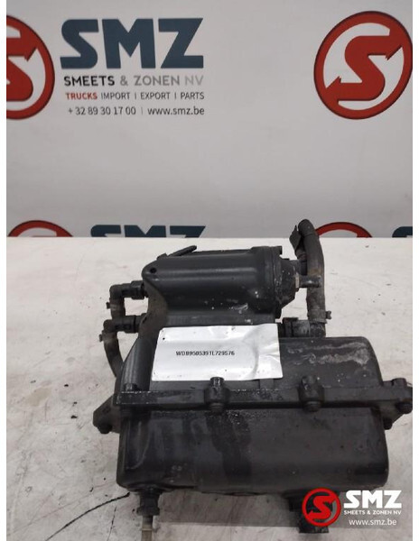 Mercedes-Benz Occ AdBluepomp Mercedes Axor - Système de carburant pour Camion: photos 3 Mercedes-Benz Occ AdBluepomp Mercedes Axor - Système de carburant pour Camion: photos 3